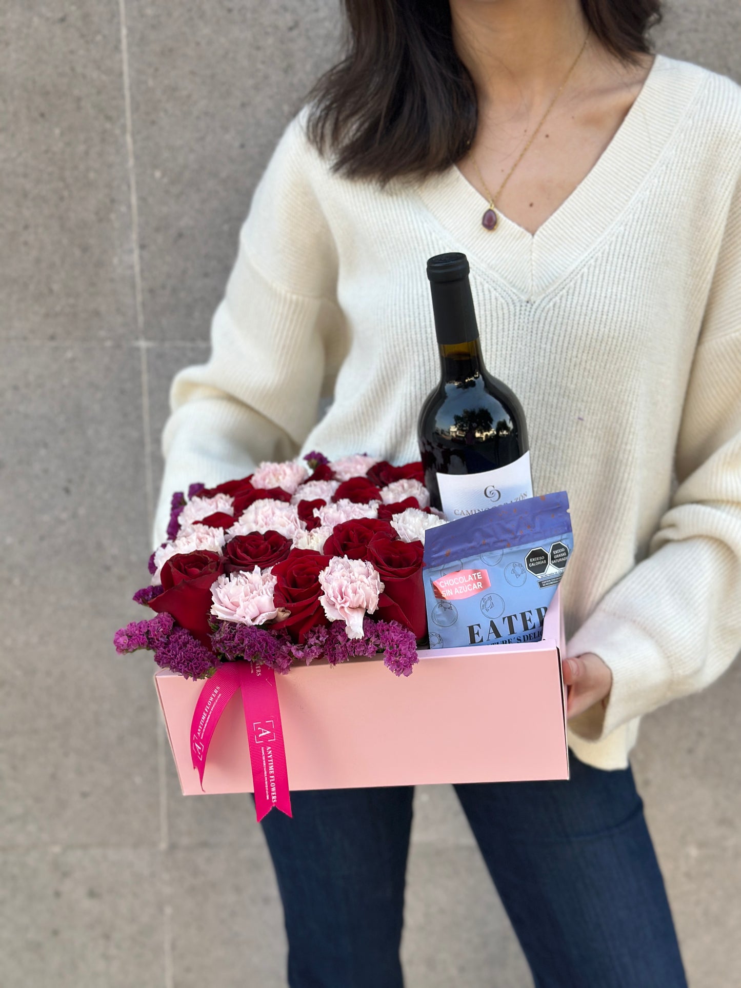 Arreglo en caja cuadrada con cobertura - Valentine's edition